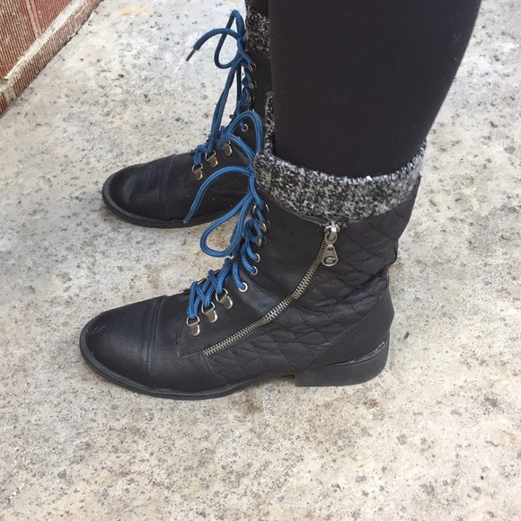 Black Guess Boots perfect for fall! - Picture 2 of 7